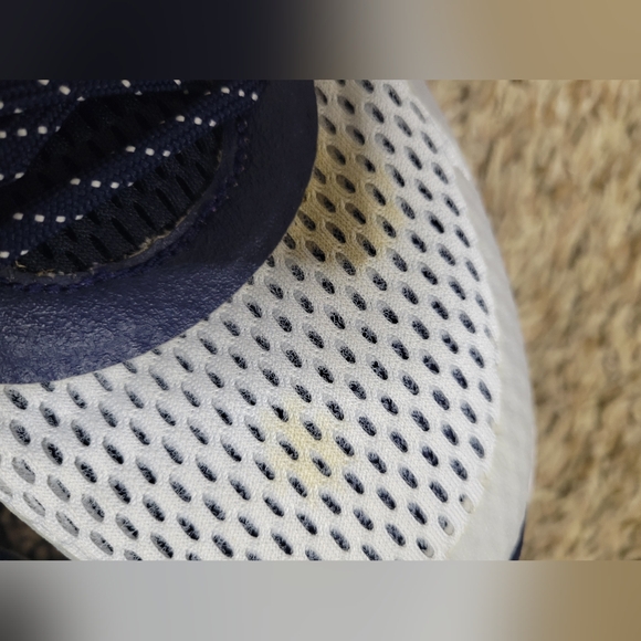 Under Armour Men's Athletic Shoes in White and Navy - Picture 5 of 5